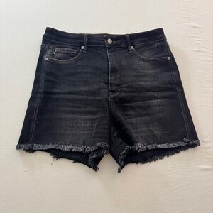 Judy Blue Dark Blue Frayed Hem Jean Shorts